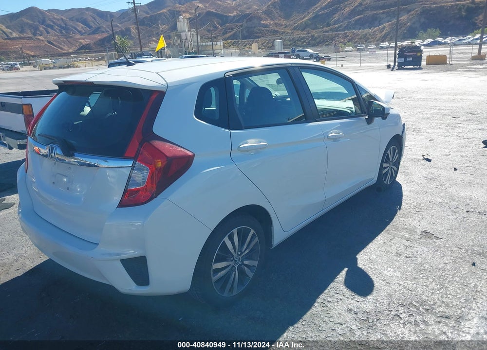 2015 HONDA FIT EX/EX-L VIN: 3HGGK5H84FM740304