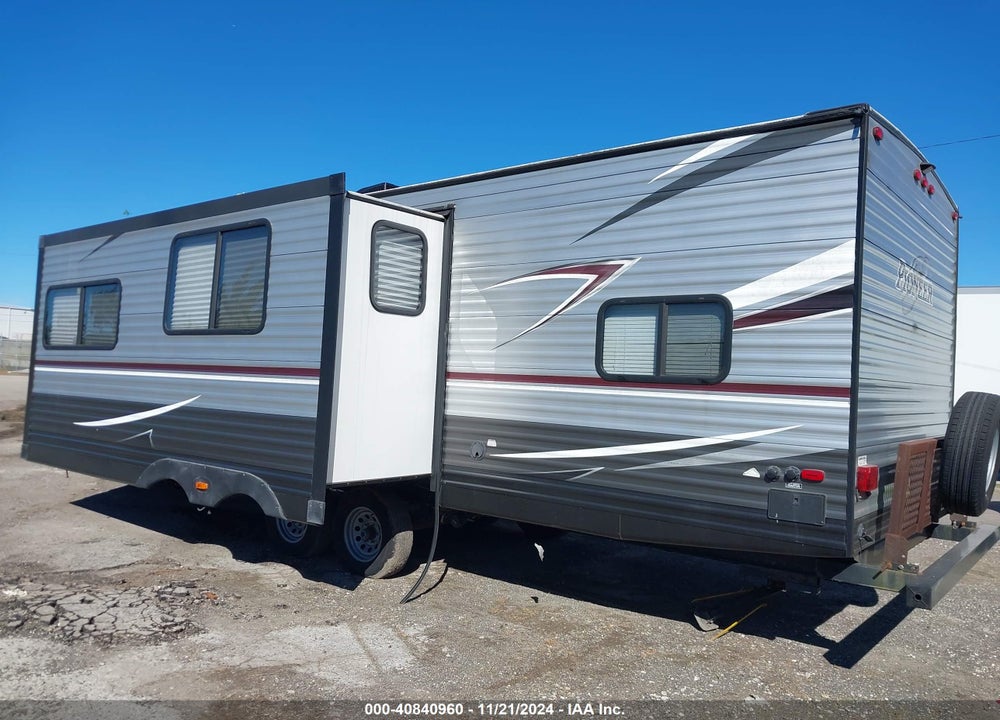 2018 HEARTLAND RV PIONEER VIN: 5SFPB3325JE376962