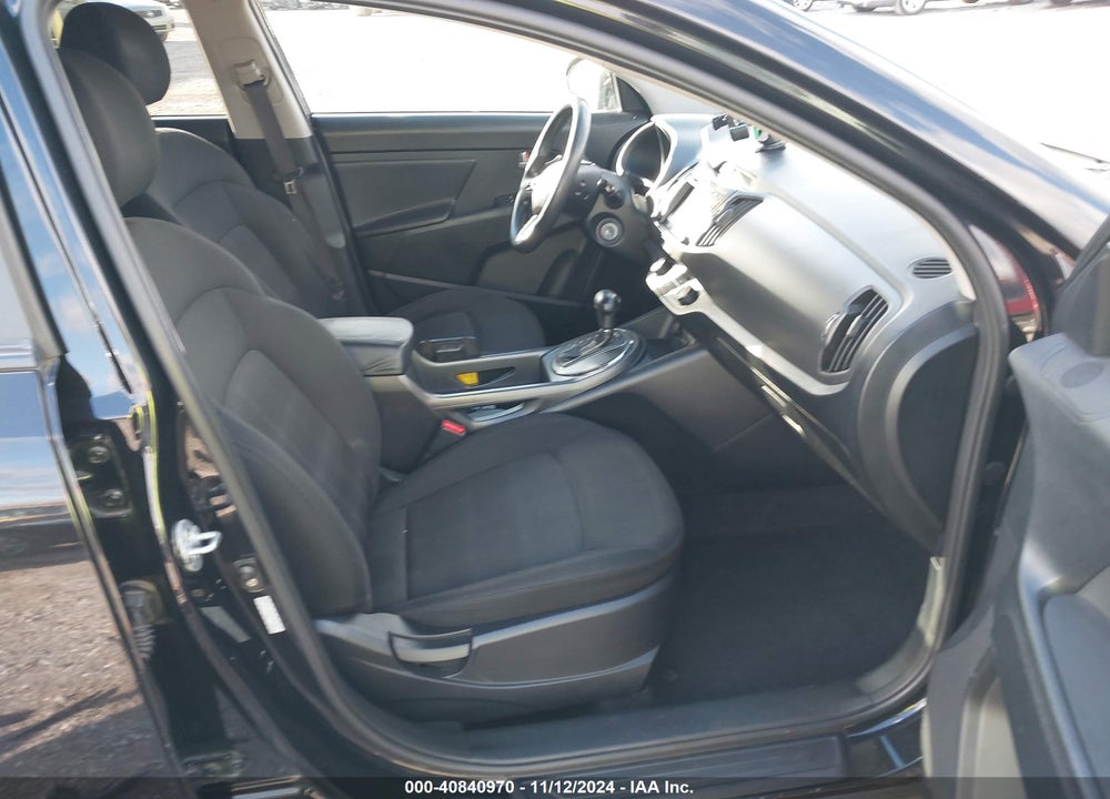 2011 KIA SPORTAGE LX VIN: KNDPBCA26B7097564