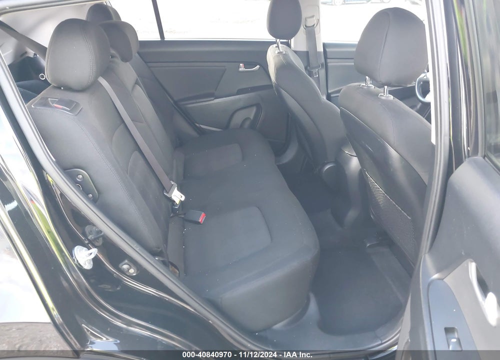 2011 KIA SPORTAGE LX VIN: KNDPBCA26B7097564
