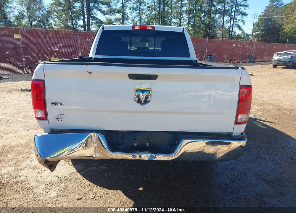 2019 RAM 1500 CLASSIC SLT 4X2 6'4 BOX VIN: 1C6RR6TTXKS653715