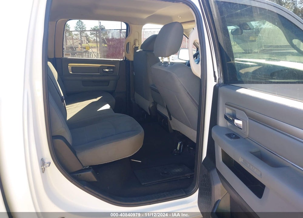 2019 RAM 1500 CLASSIC SLT 4X2 6'4 BOX VIN: 1C6RR6TTXKS653715