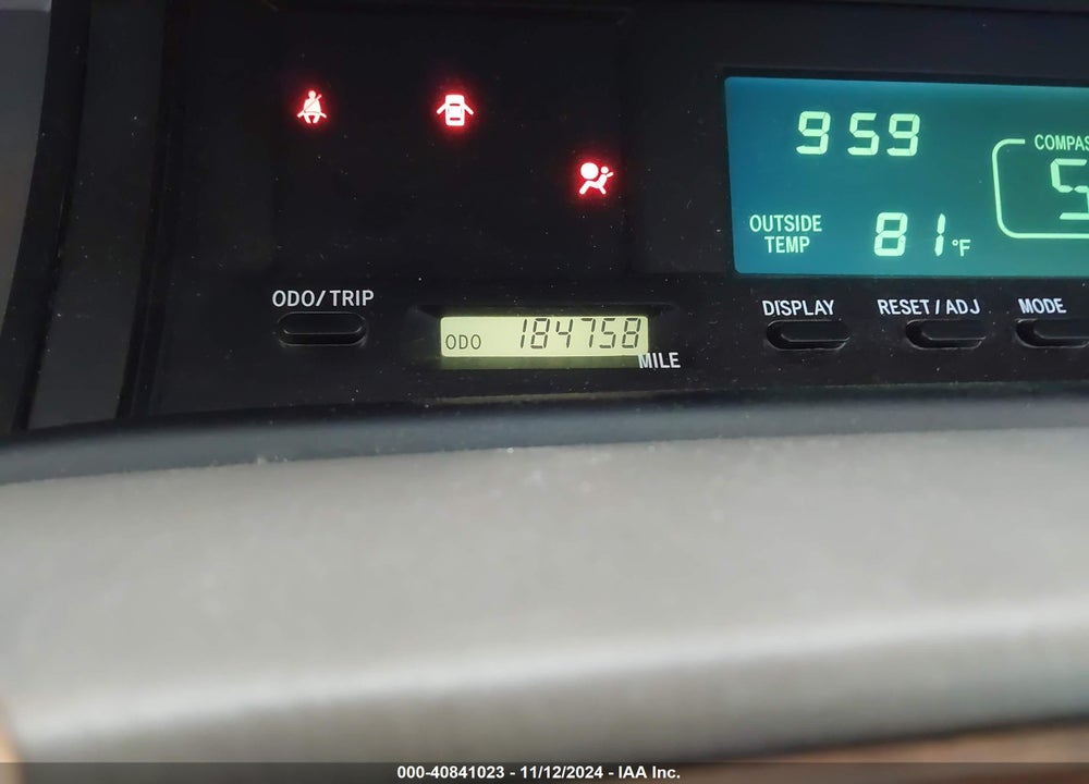 2004 TOYOTA AVALON XLS VIN: 4T1BF28B84U389005