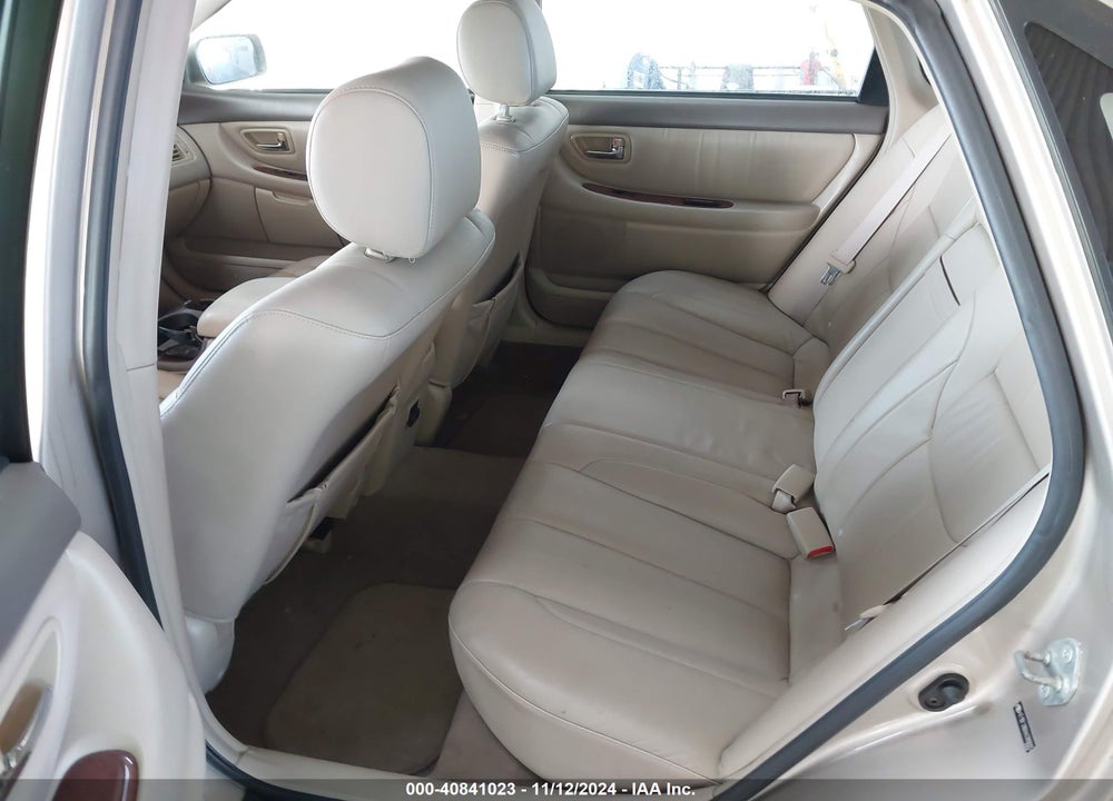 2004 TOYOTA AVALON XLS VIN: 4T1BF28B84U389005