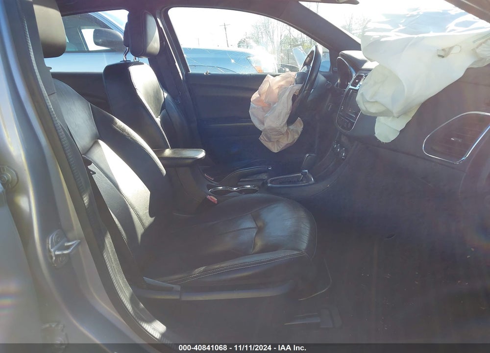 2013 CHRYSLER 200 LIMITED VIN: 1C3CCBCG3DN747047