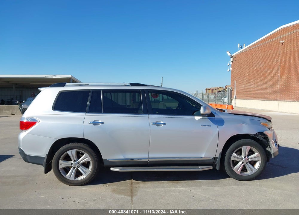 2013 TOYOTA HIGHLANDER LIMITED V6 VIN: 5TDYK3EH8DS121763
