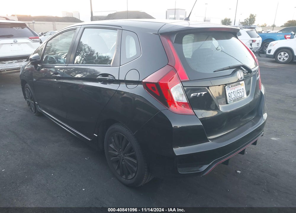 2018 HONDA FIT SPORT VIN: 3HGGK5H69JM731119