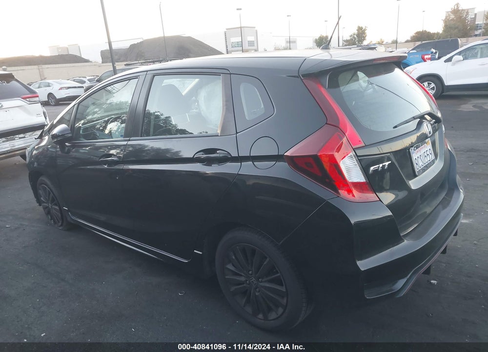 2018 HONDA FIT SPORT VIN: 3HGGK5H69JM731119