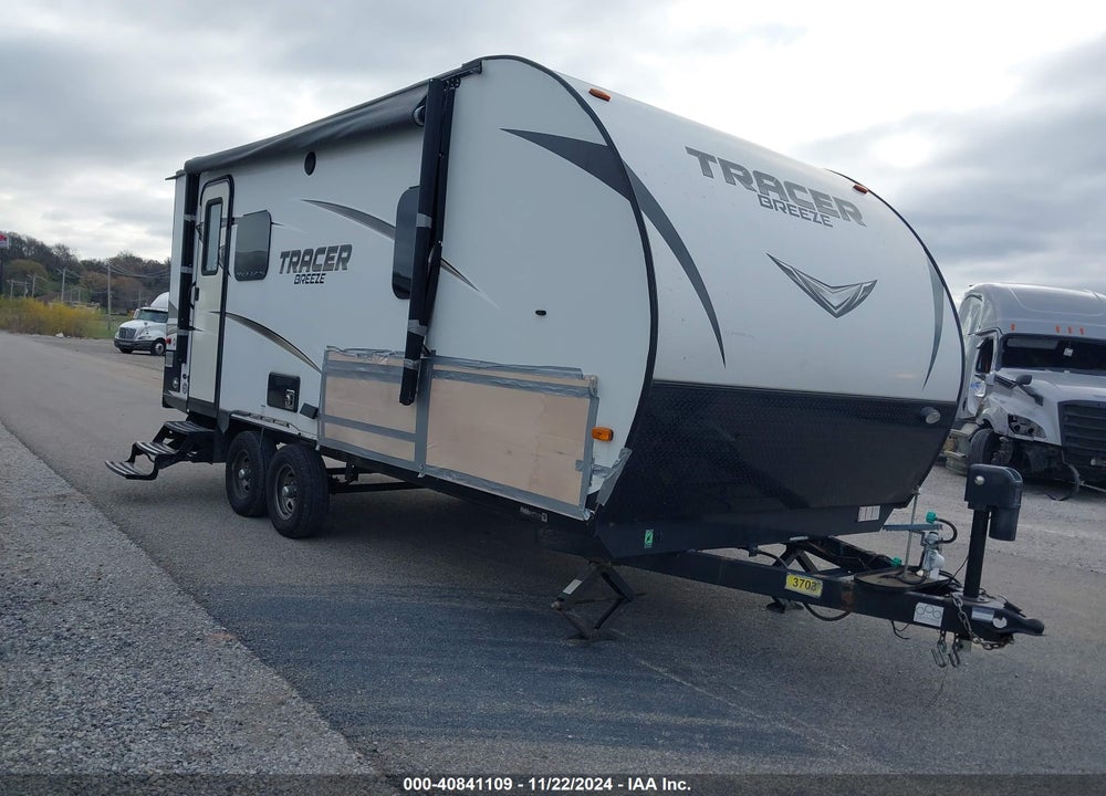 2018 TRACER BY FOREST RIV BREEZE SERIES VIN: 5ZT2TRJB9JB513692