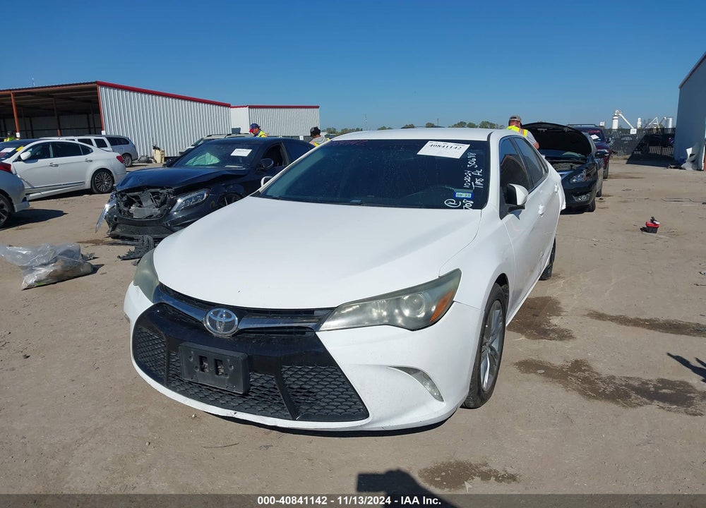 2015 TOYOTA CAMRY SE VIN: 4T1BF1FK7FU492660