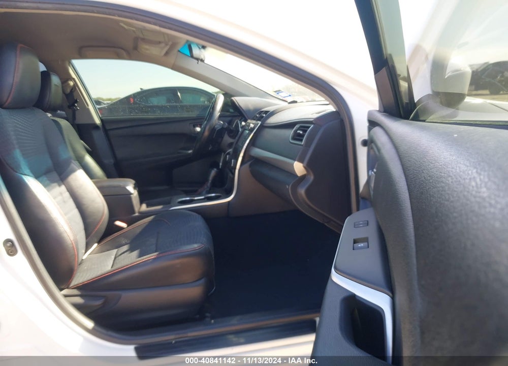 2015 TOYOTA CAMRY SE VIN: 4T1BF1FK7FU492660