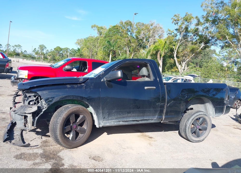 2014 RAM 1500 EXPRESS VIN: 3C6JR6AT7EG127117
