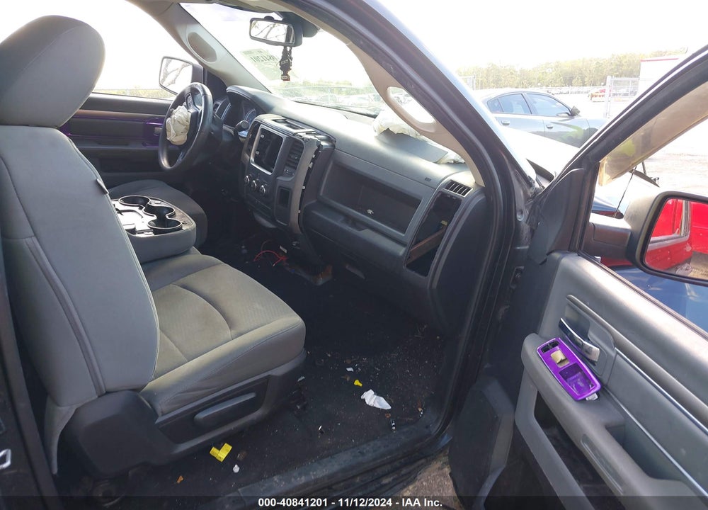 2014 RAM 1500 EXPRESS VIN: 3C6JR6AT7EG127117