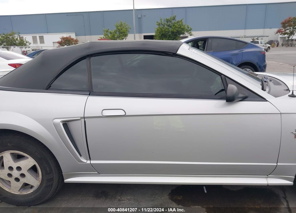 2000 FORD MUSTANG VIN: 1FAFP4444YF194038
