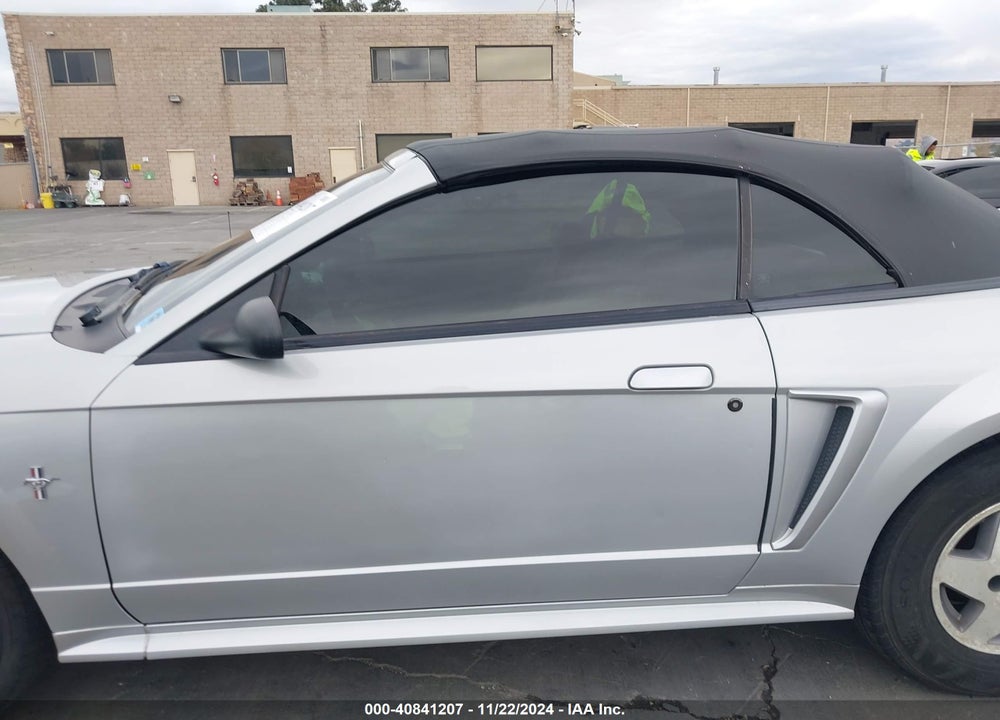 2000 FORD MUSTANG VIN: 1FAFP4444YF194038