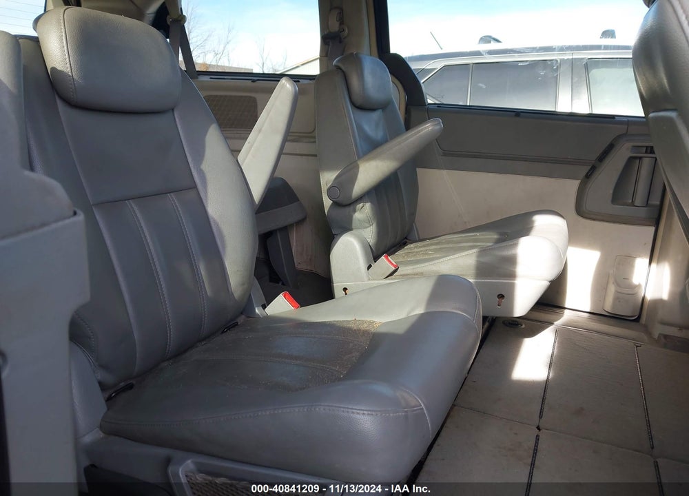 2009 CHRYSLER TOWN & COUNTRY TOURING VIN: 2A8HR541X9R592592
