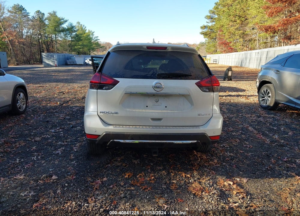 2019 NISSAN ROGUE SL VIN: 5N1AT2MV9KC720889