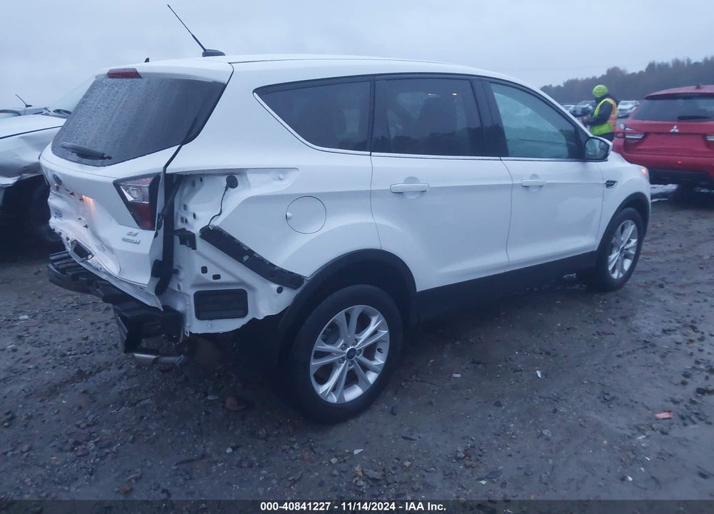 2017 FORD ESCAPE SE VIN: 1FMCU0GD6HUD34561