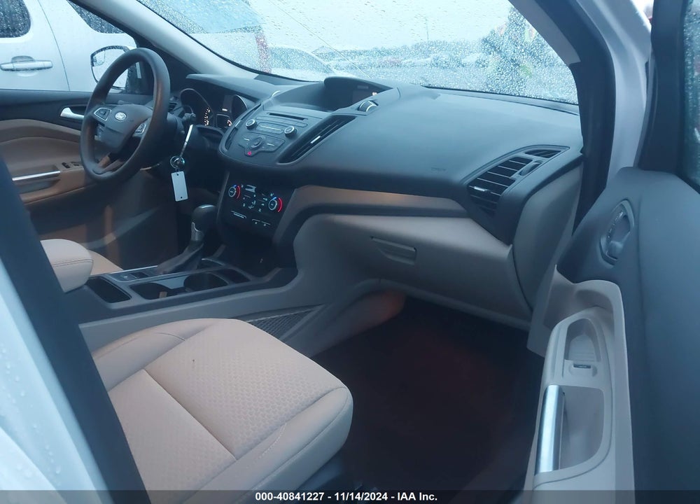 2017 FORD ESCAPE SE VIN: 1FMCU0GD6HUD34561