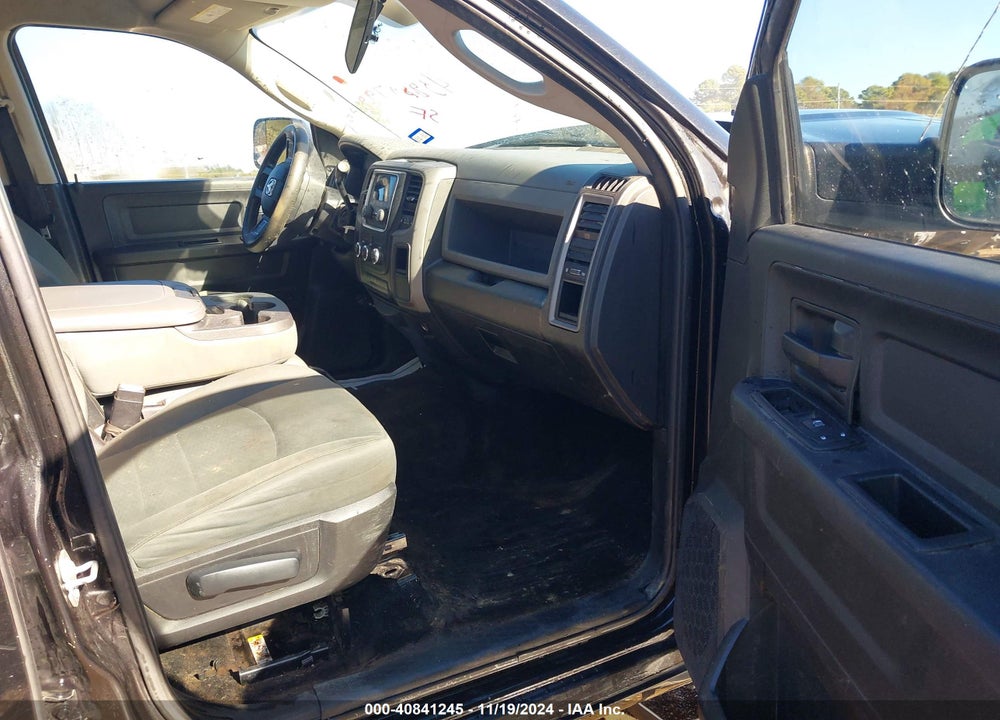 2016 RAM 2500 TRADESMAN VIN: 3C6TR4CTXGG221523