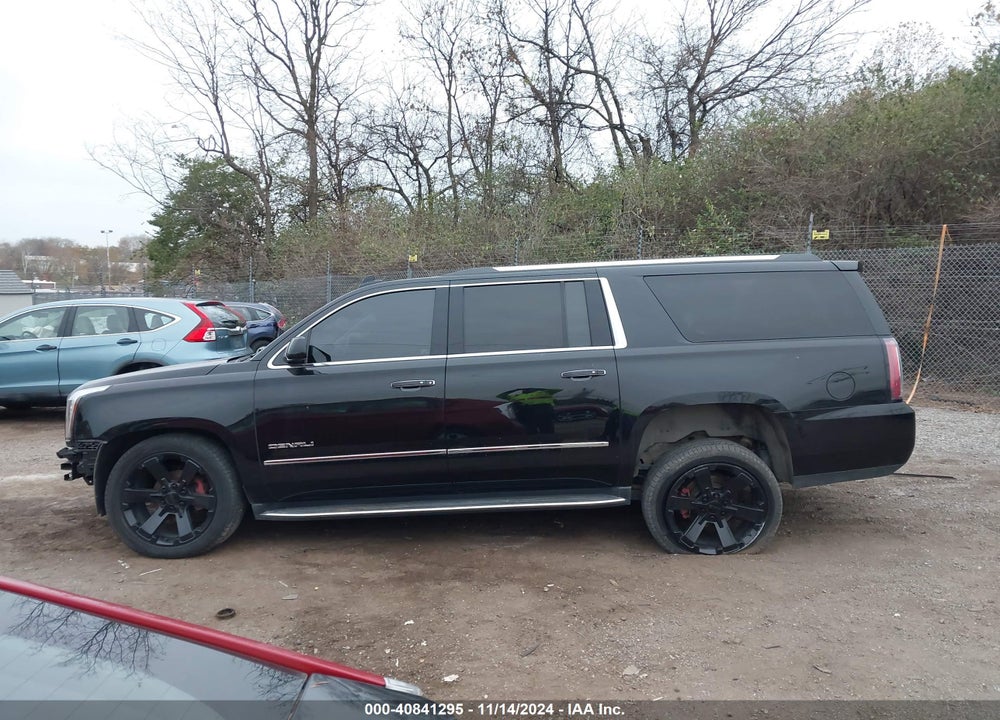 2018 GMC YUKON XL DENALI VIN: 1GKS2HKJ1JR192960