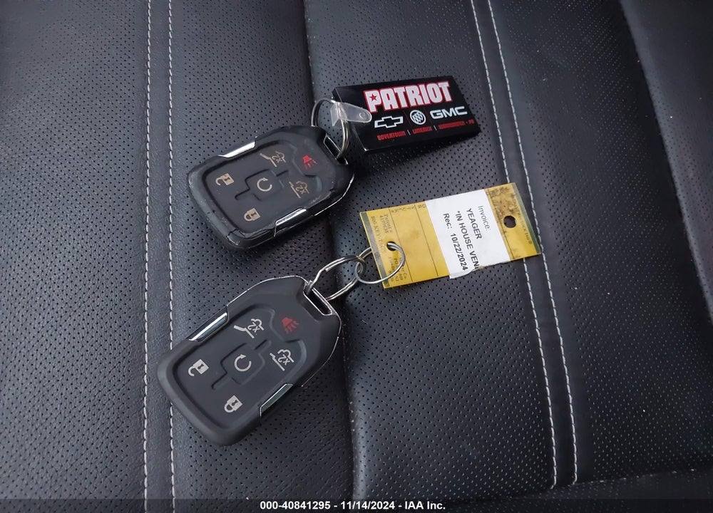 2018 GMC YUKON XL DENALI VIN: 1GKS2HKJ1JR192960