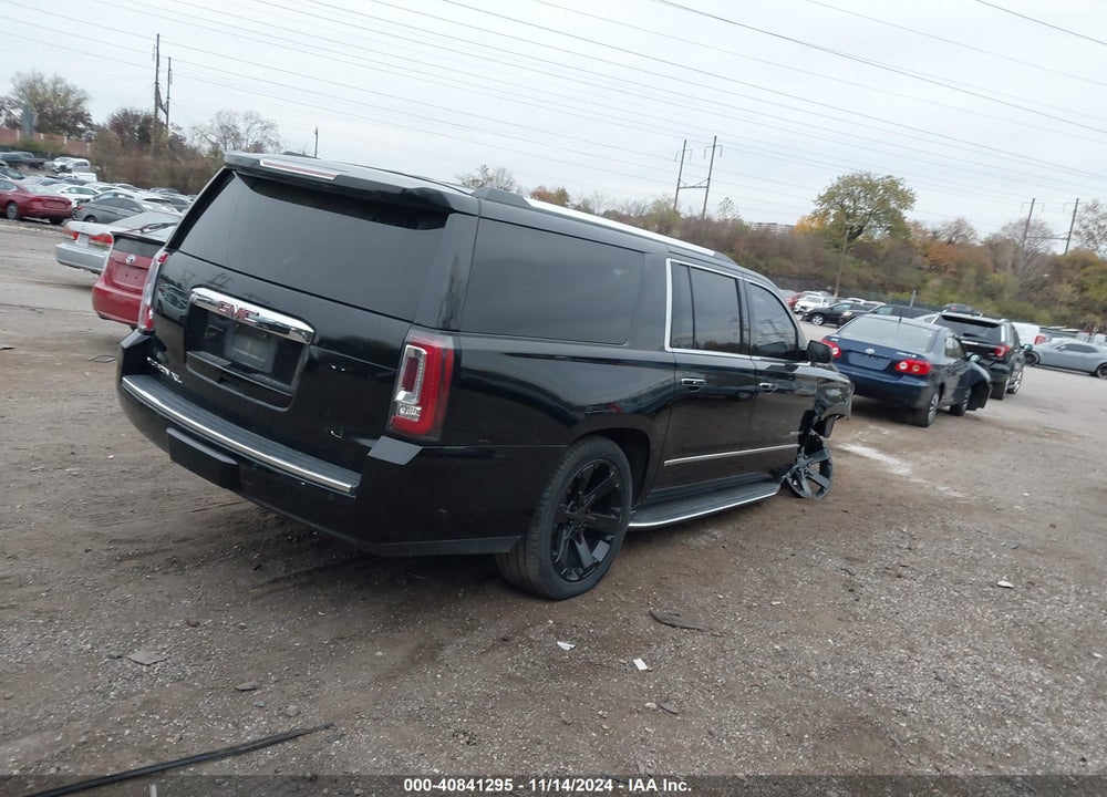 2018 GMC YUKON XL DENALI VIN: 1GKS2HKJ1JR192960