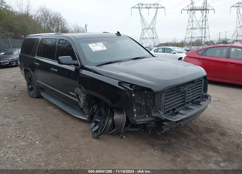 2018 GMC YUKON XL DENALI VIN: 1GKS2HKJ1JR192960