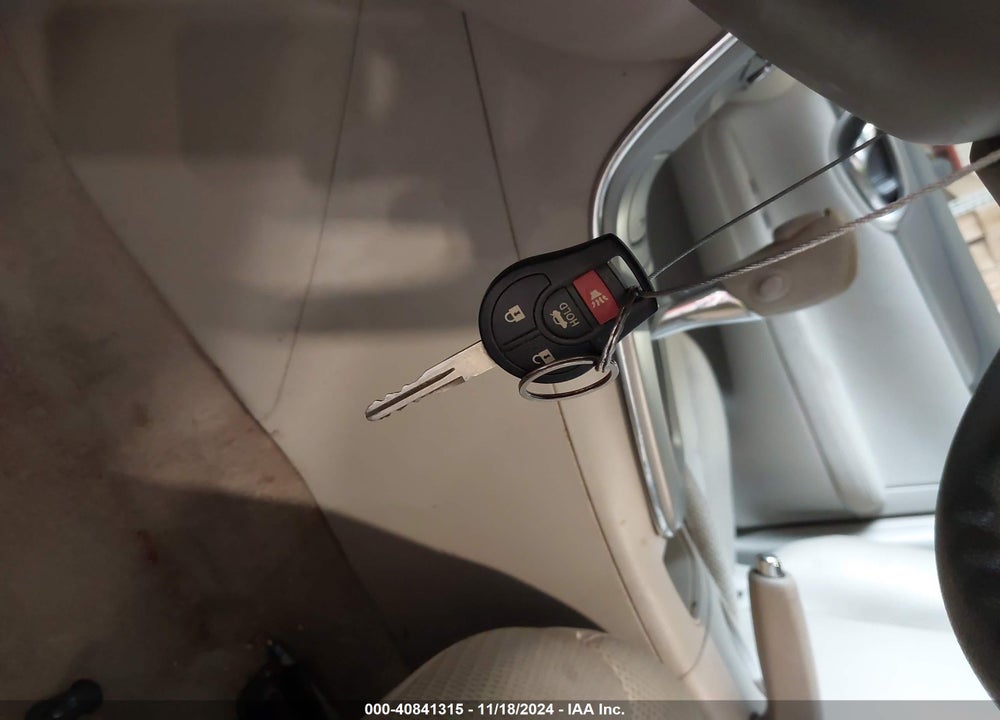 2013 NISSAN SENTRA S VIN: 3N1AB7AP8DL752270