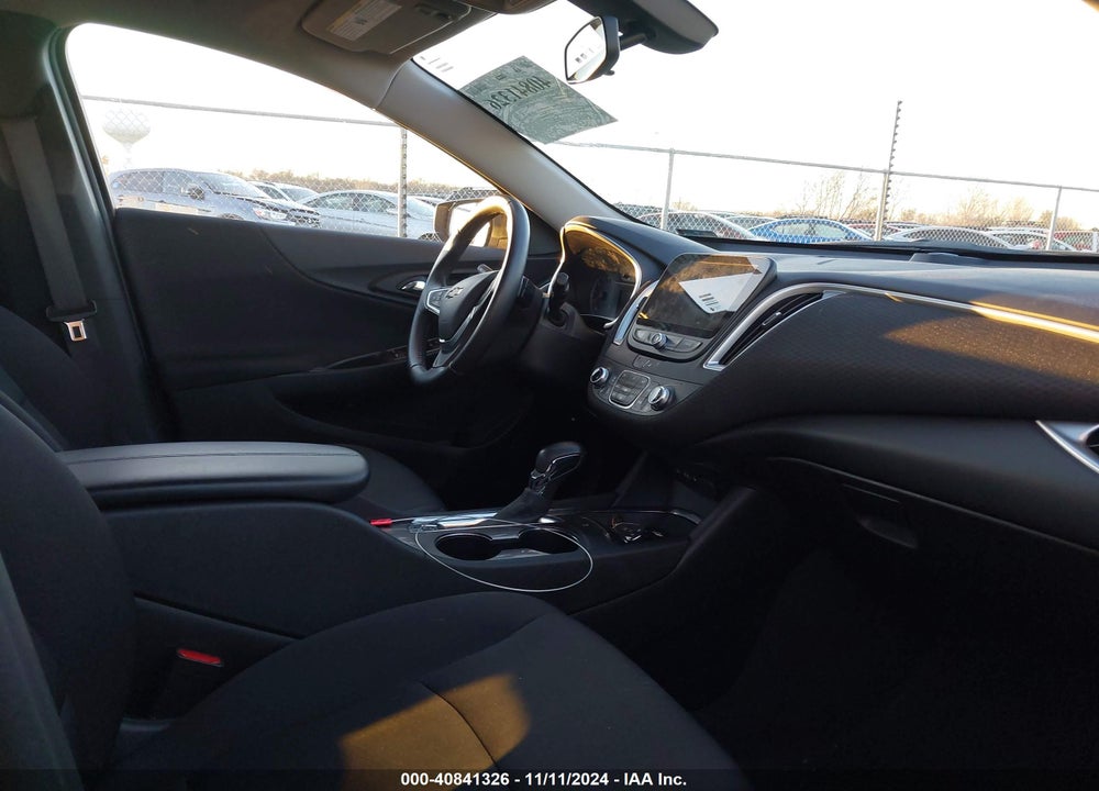 2022 CHEVROLET MALIBU FWD LT VIN: 1G1ZD5ST8NF209130