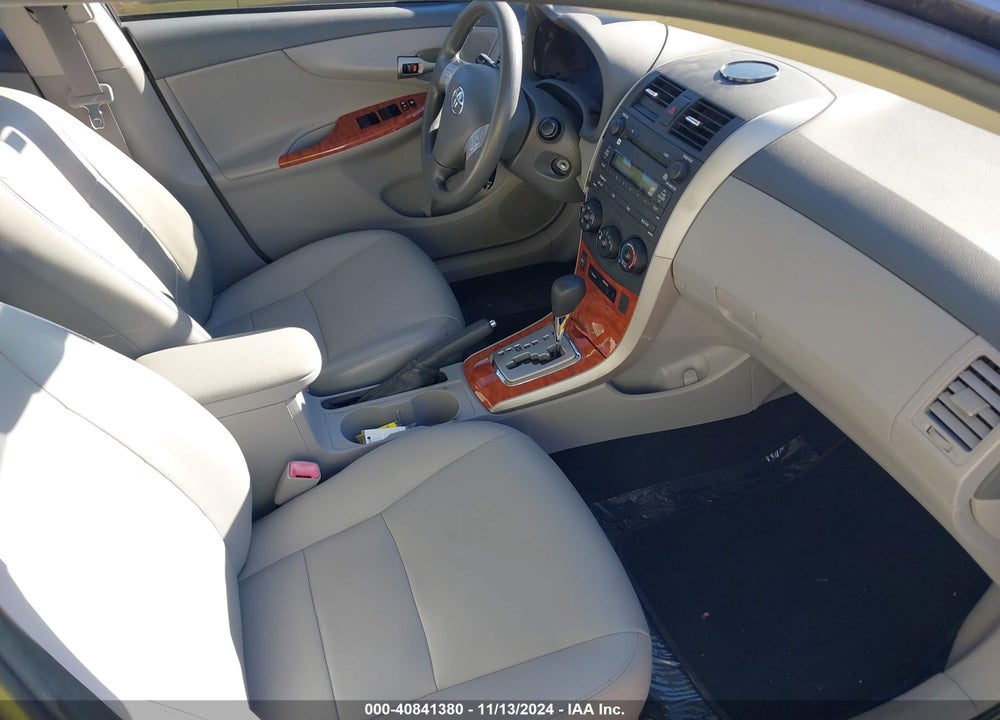 2009 TOYOTA COROLLA XLE VIN: 2T1BU40E49C072080