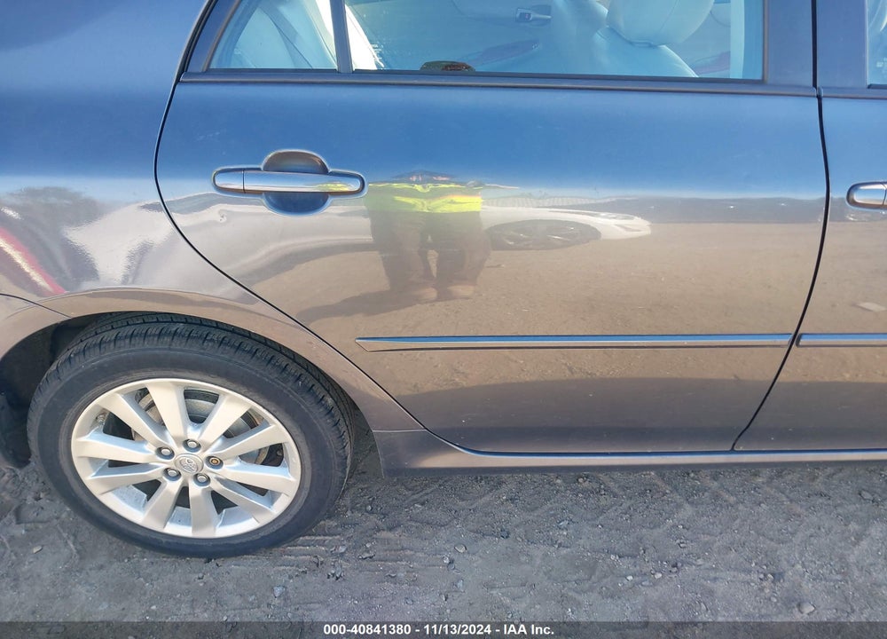 2009 TOYOTA COROLLA XLE VIN: 2T1BU40E49C072080