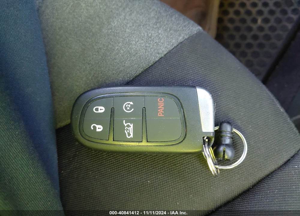 2014 JEEP CHEROKEE LATITUDE VIN: 1C4PJLCS6EW299265