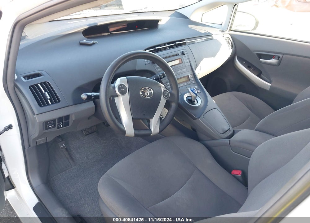 2011 TOYOTA PRIUS TWO VIN: JTDKN3DU3B1370882