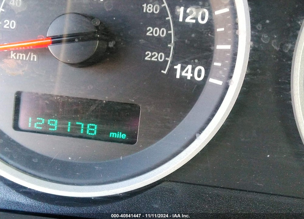 2005 CHEROKEE JEEP GRAND  LIMITED VIN: 1J4HR58265C527083
