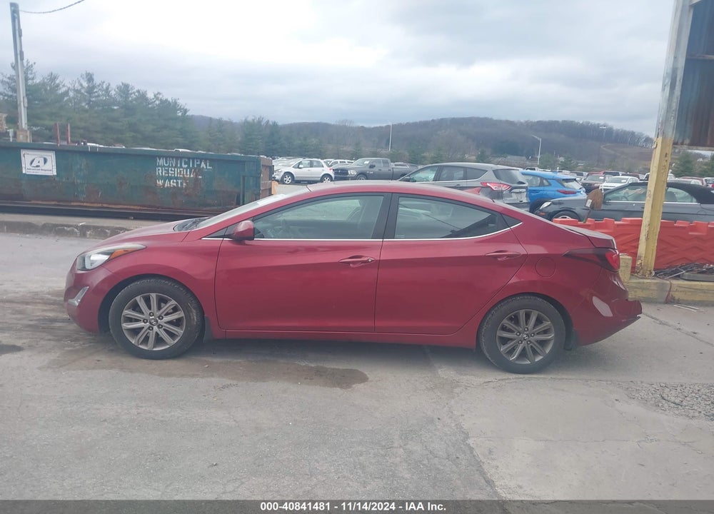 2015 HYUNDAI ELANTRA SE VIN: 5NPDH4AE9FH584258