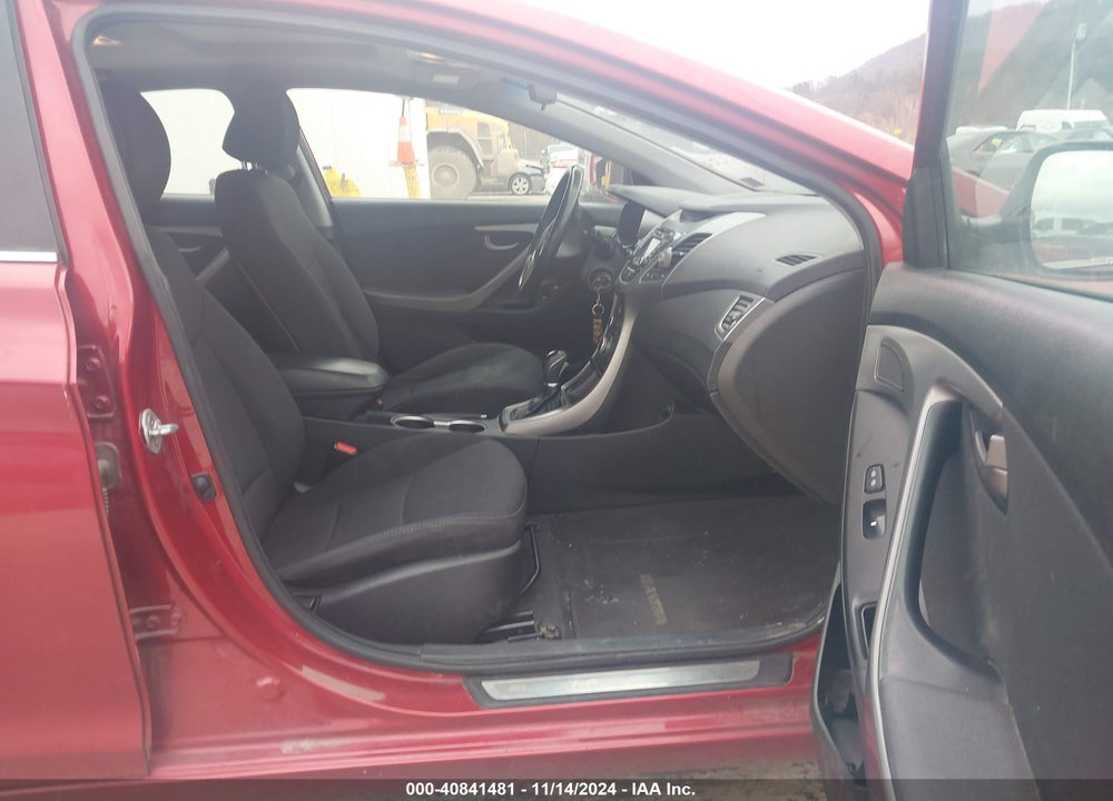 2015 HYUNDAI ELANTRA SE VIN: 5NPDH4AE9FH584258