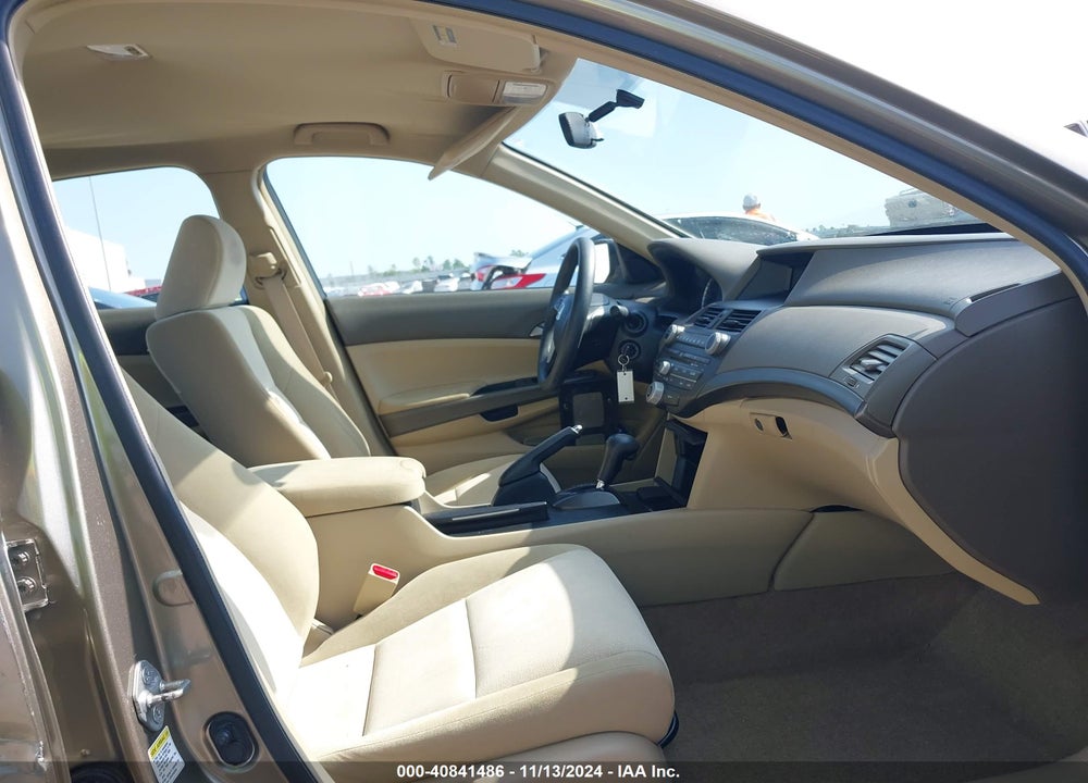 2009 HONDA ACCORD 2.4 LX VIN: 1HGCP26319A043583