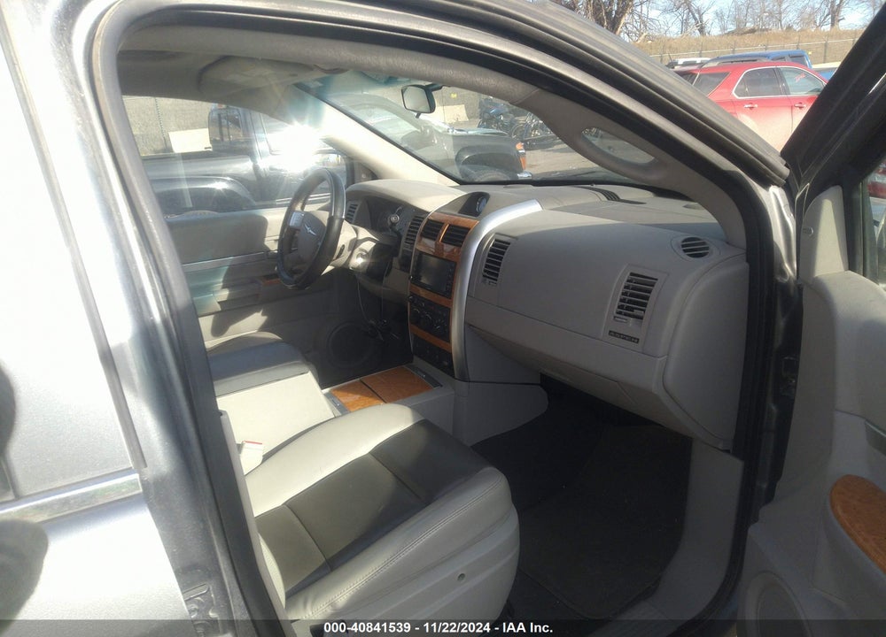 2008 CHRYSLER ASPEN LIMITED VIN: 1A8HW58278F147552