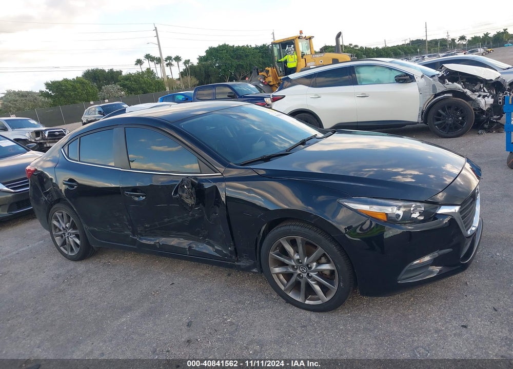 2018 MAZDA 3 TOURING VIN: 3MZBN1V3XJM209292
