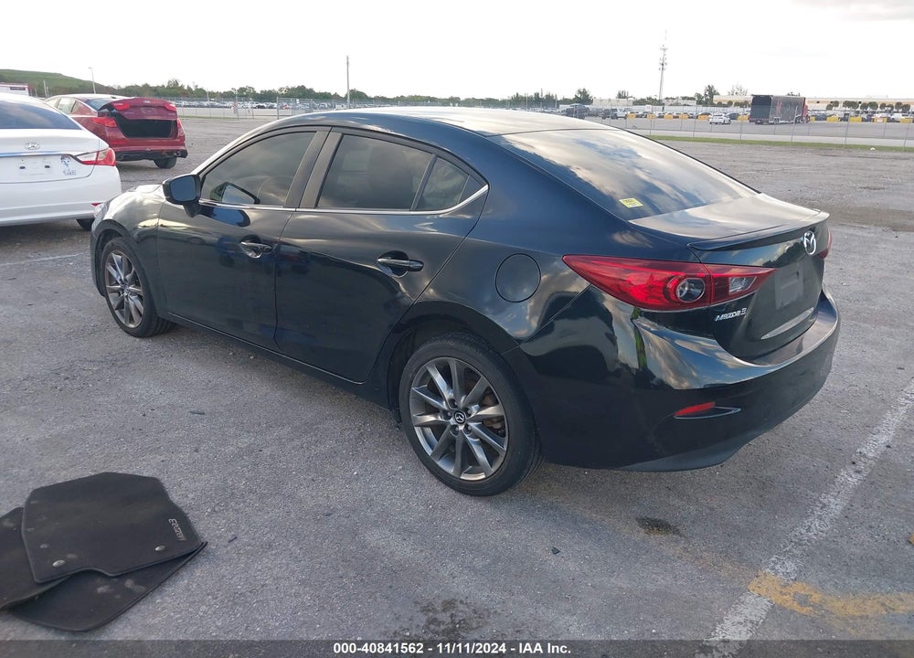 2018 MAZDA 3 TOURING VIN: 3MZBN1V3XJM209292