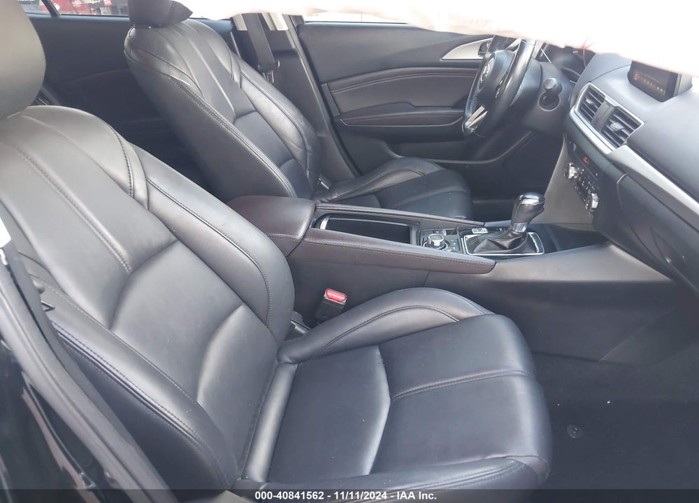 2018 MAZDA 3 TOURING VIN: 3MZBN1V3XJM209292