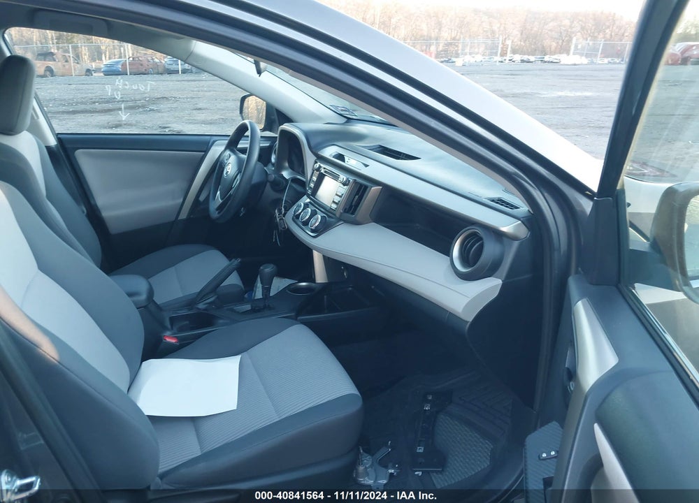2015 TOYOTA RAV4 LE VIN: 2T3BFREVXFW351034