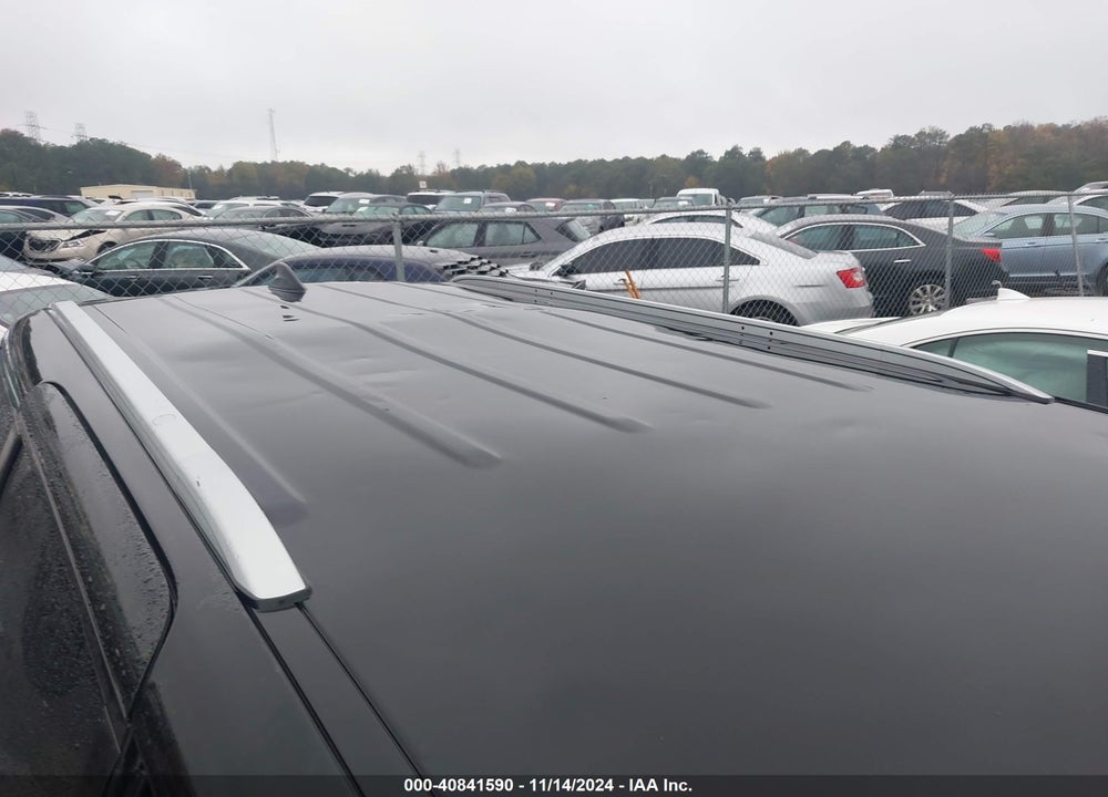2017 KIA SEDONA LX VIN: KNDMB5C15H6327936
