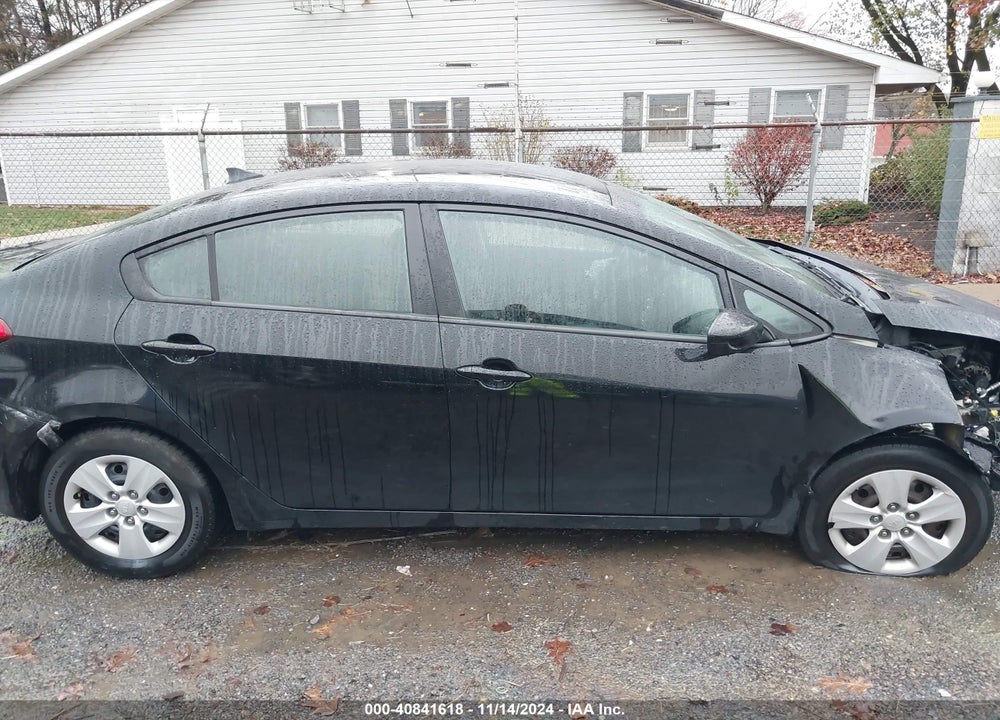 2016 KIA FORTE LX VIN: KNAFK4A67G5567587