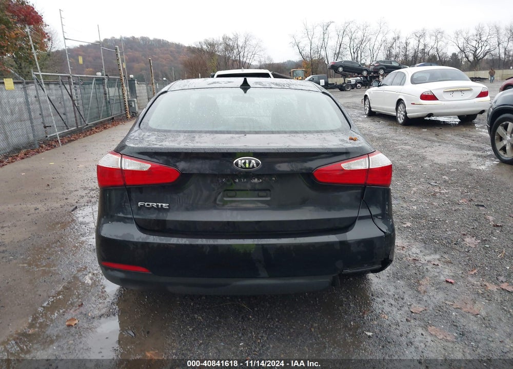 2016 KIA FORTE LX VIN: KNAFK4A67G5567587