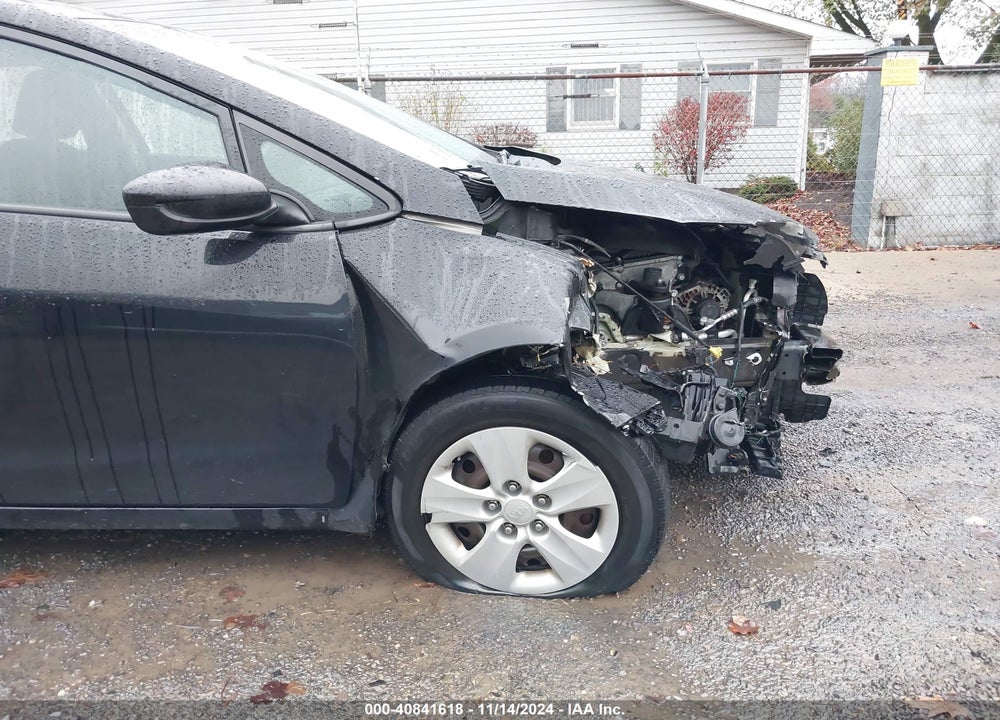 2016 KIA FORTE LX VIN: KNAFK4A67G5567587