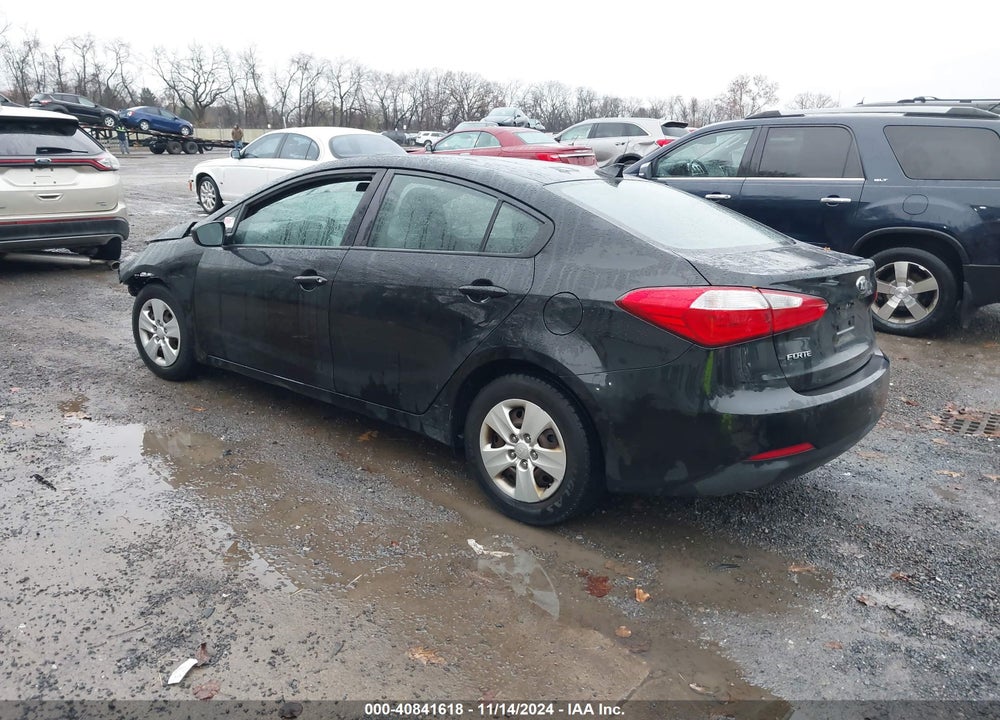 2016 KIA FORTE LX VIN: KNAFK4A67G5567587