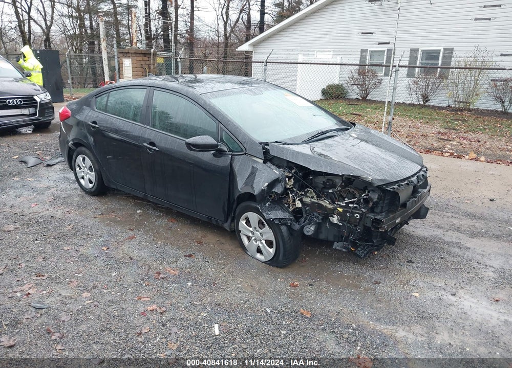 2016 KIA FORTE LX VIN: KNAFK4A67G5567587