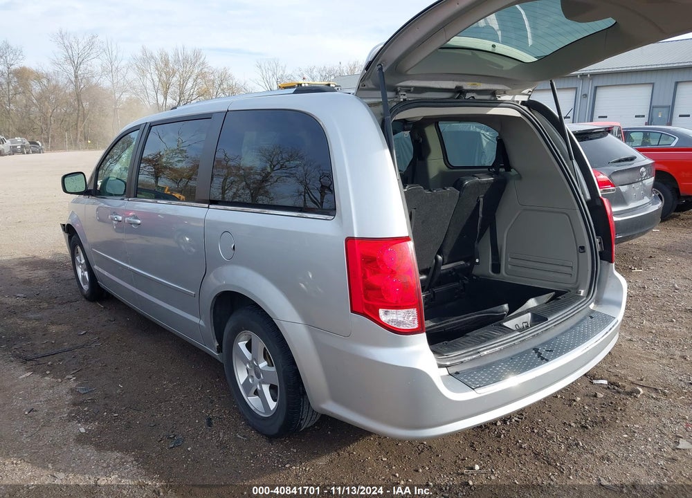 2011 DODGE GRAND CARAVAN VIN: 2D4RN5DG2BR661621
